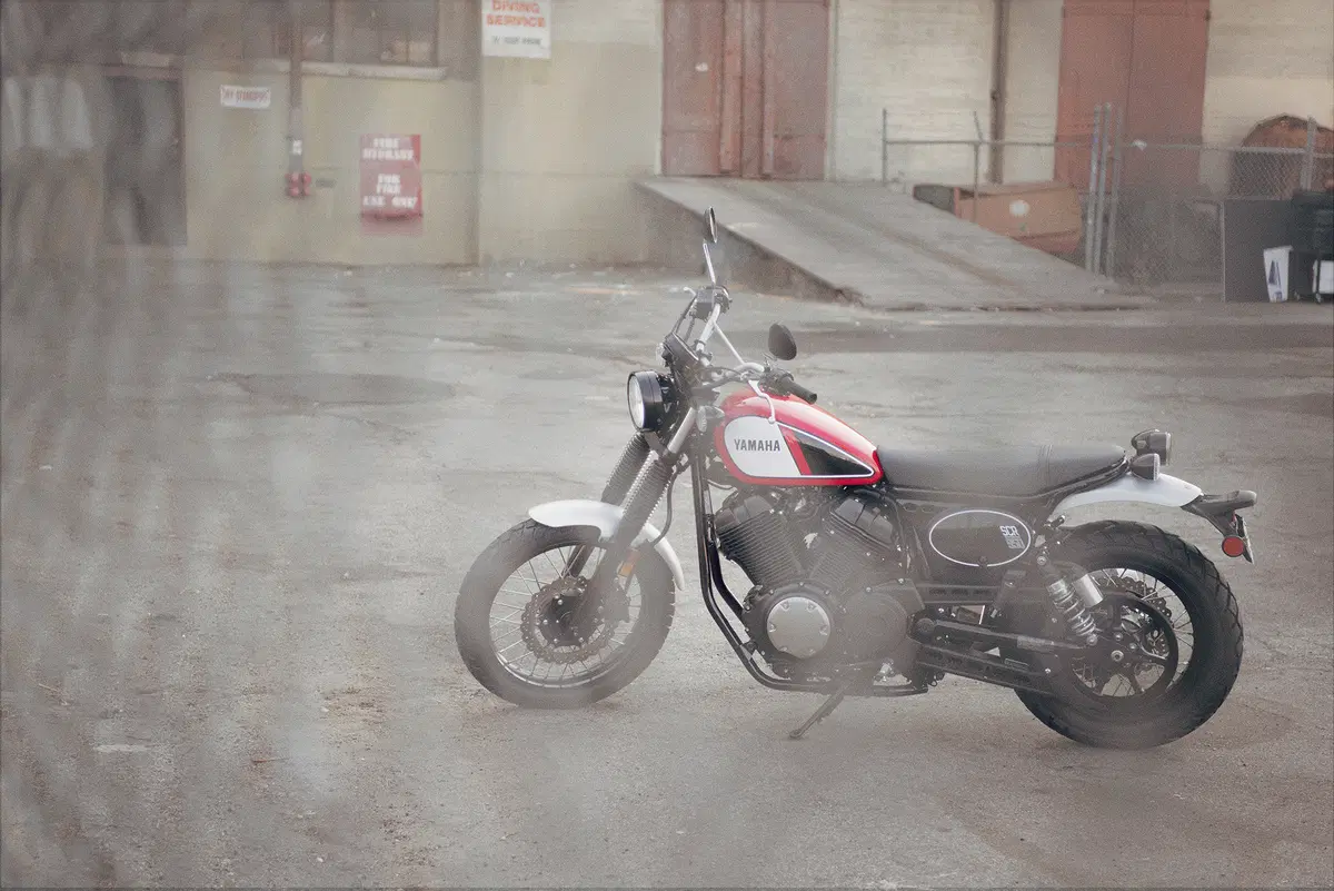 Yamaha SCR950  2017. La scrambler heritage (19)