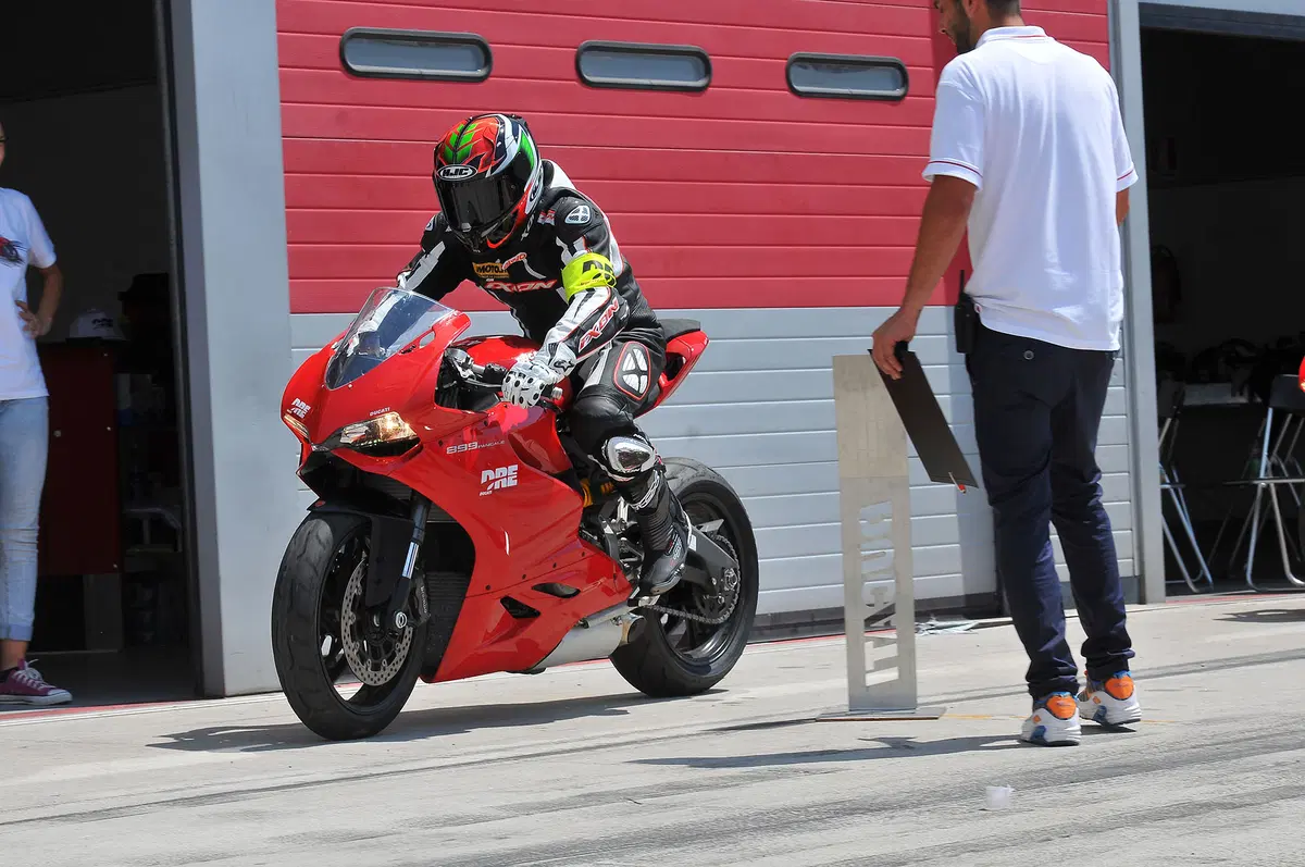 DRE, Ducati Riding Experience: la prima volta in pista non si scorda mai (14)