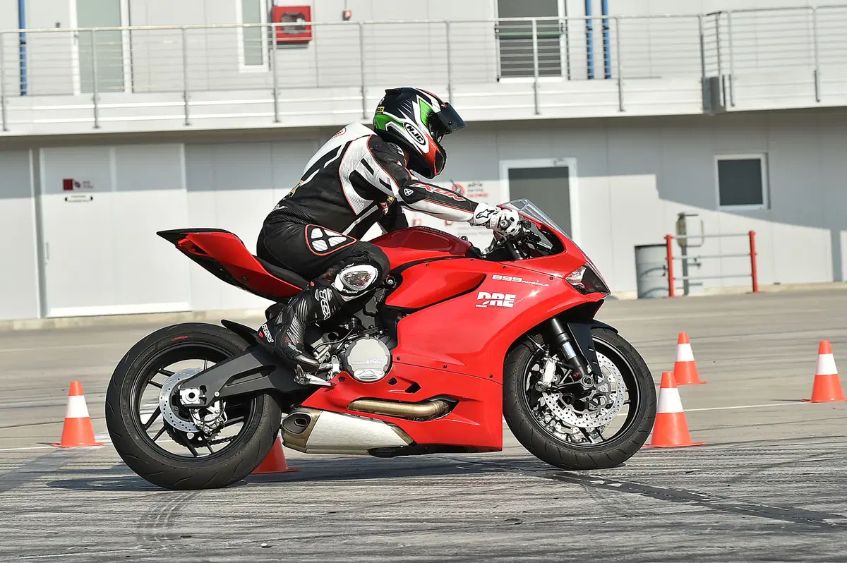 DRE, Ducati Riding Experience: la prima volta in pista non si scorda mai (11)