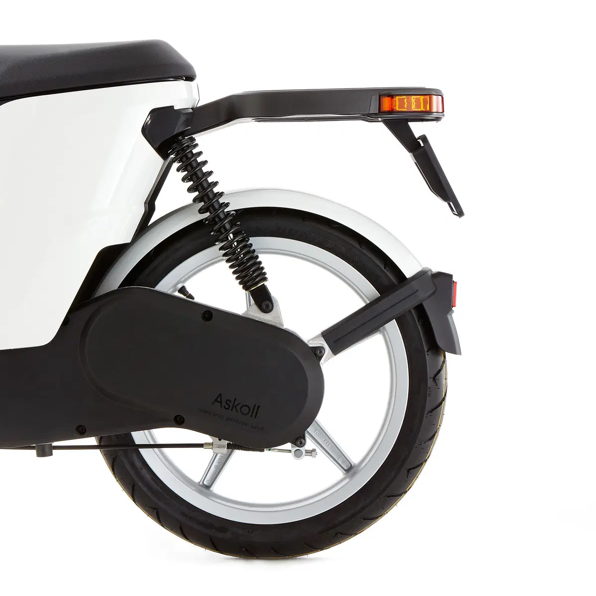 Askoll eS1, lo scooter elettrico made in Italy (7)