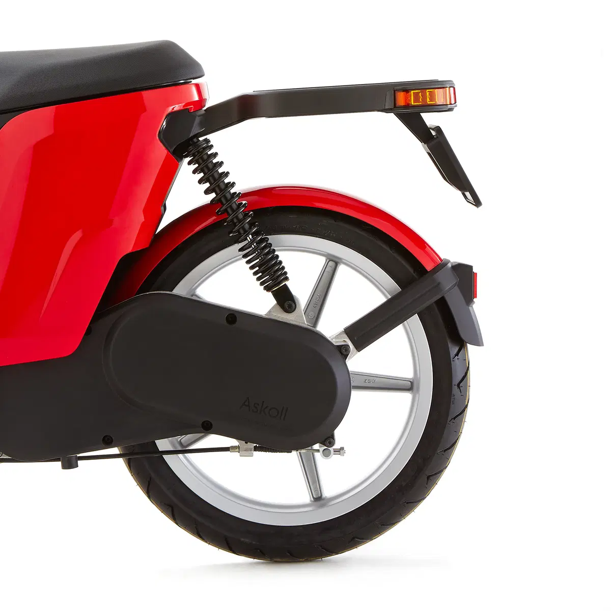 Askoll eS1, lo scooter elettrico made in Italy (18)