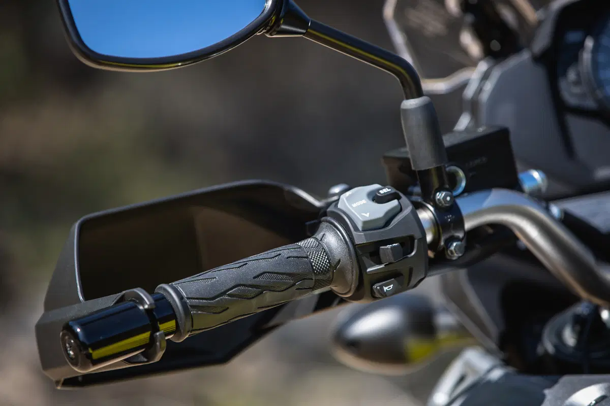 Suzuki V-Strom 1000 XT. Se va bene, perché cambiare? (17)