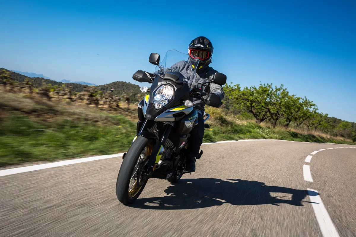 Suzuki V-Strom 1000 XT. Se va bene, perché cambiare? (20)
