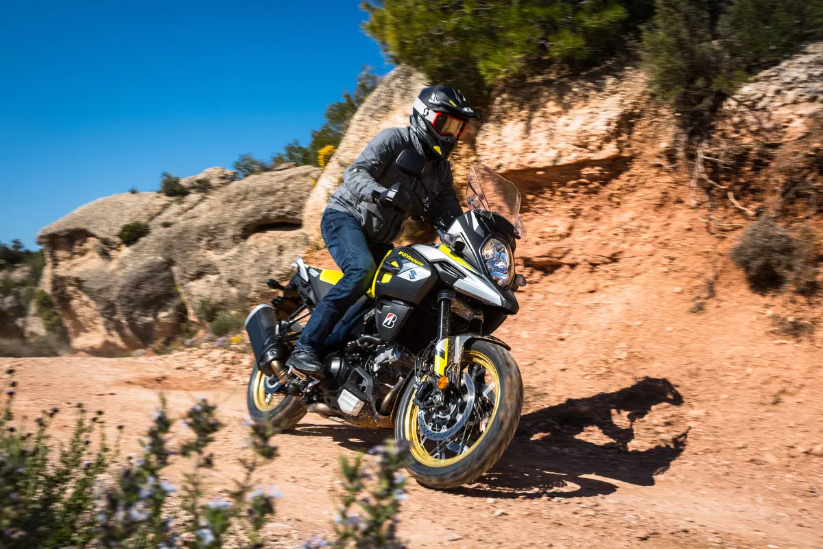 Suzuki V-Strom 1000 XT. Se va bene, perché cambiare? (26)