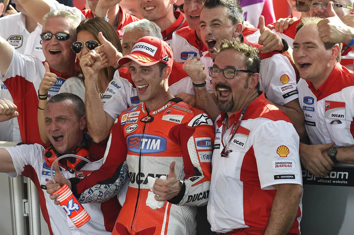 MotoGP 2015. Gli scatti più belli di metà stagione (7)