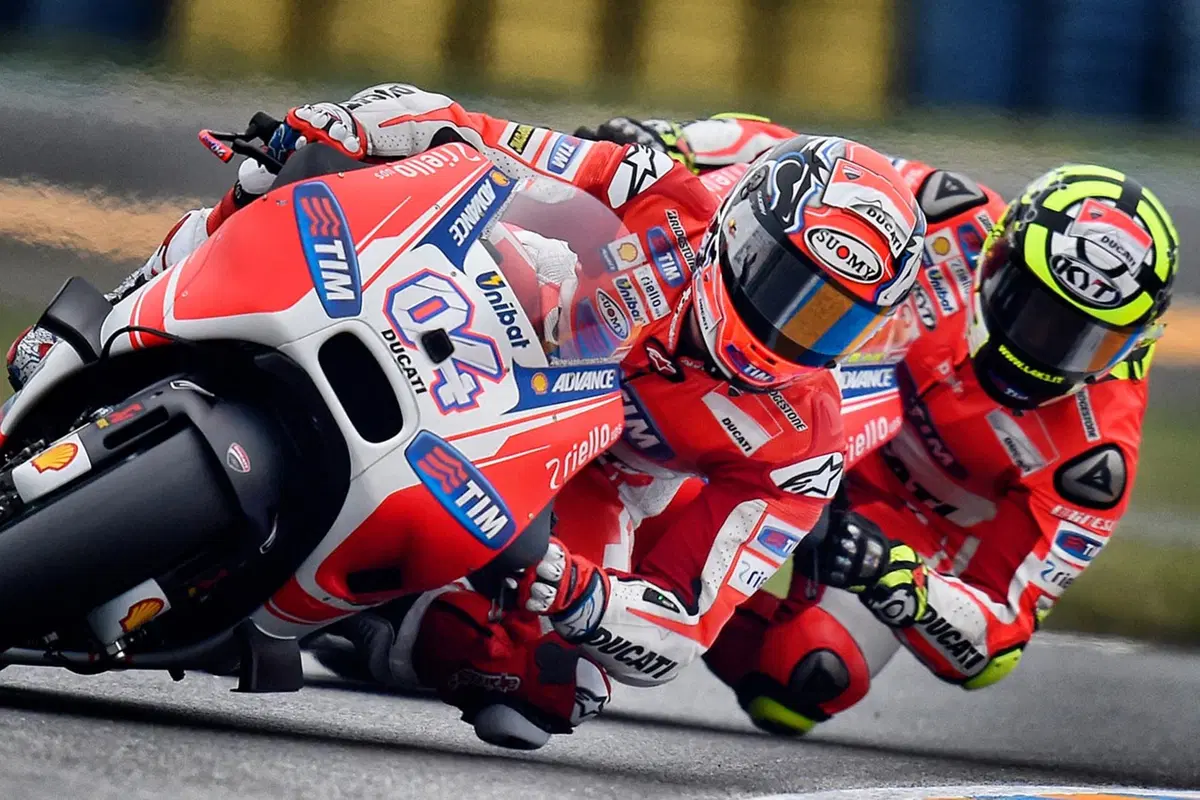 MotoGP 2015. Gli scatti più belli di metà stagione (3)