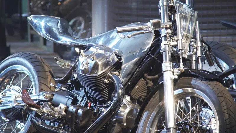 Moto Guzzi, a "Lord of the Bikes" vince la Dynamica