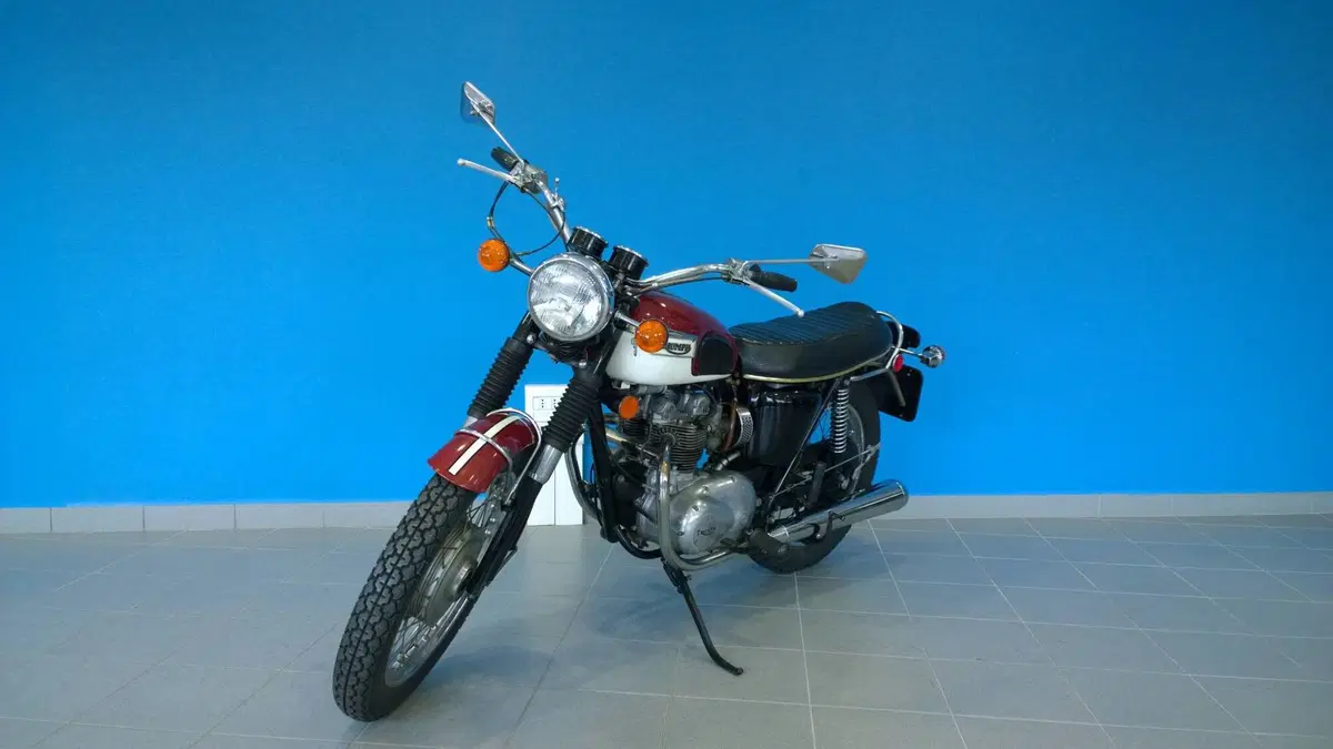 Triumph 500 T 100 R DAYTONA (5)