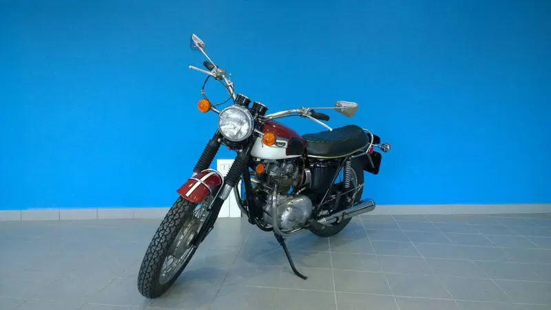 Triumph 500 T 100 R DAYTONA (5)