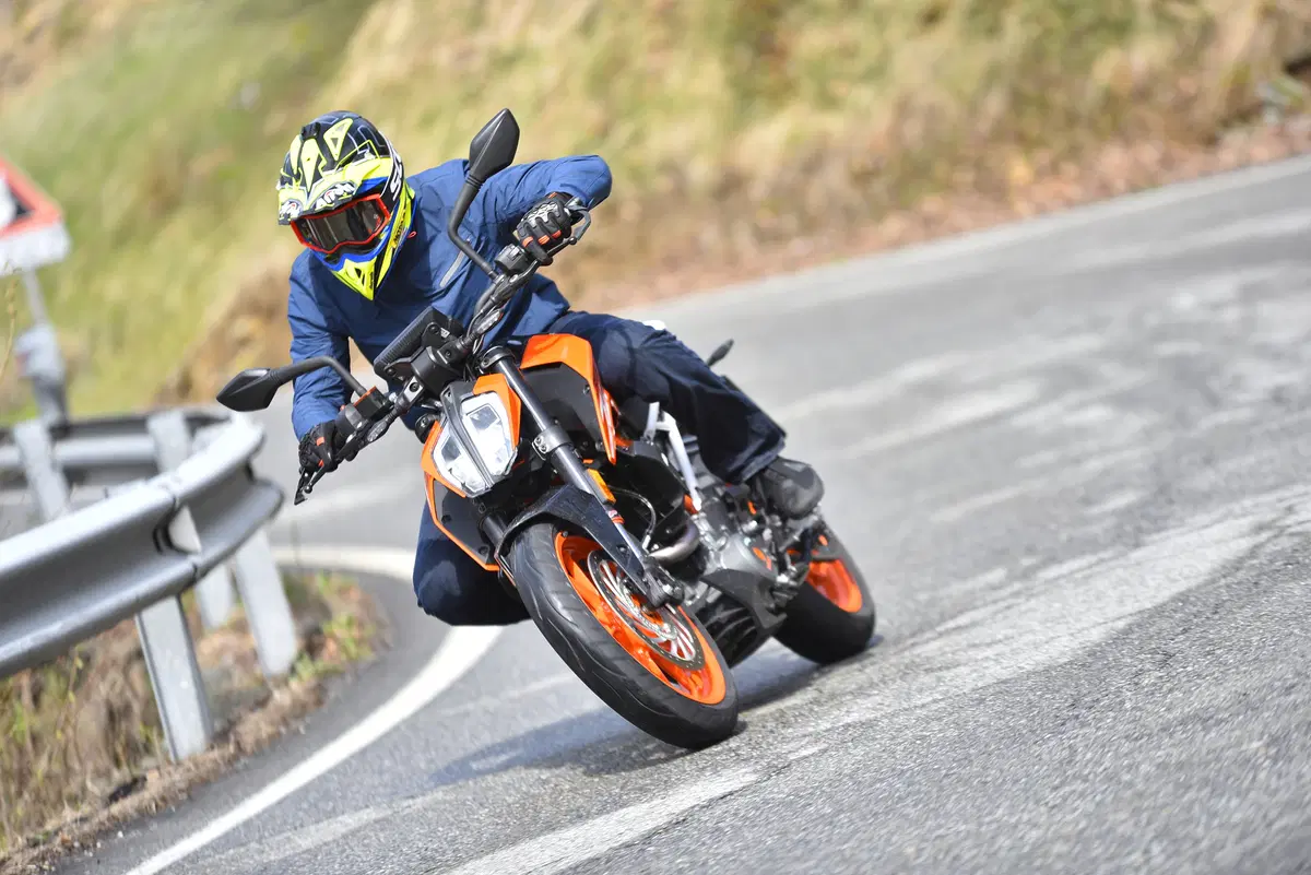 KTM 390 Duke 2017. La piccola bestia!  (5)