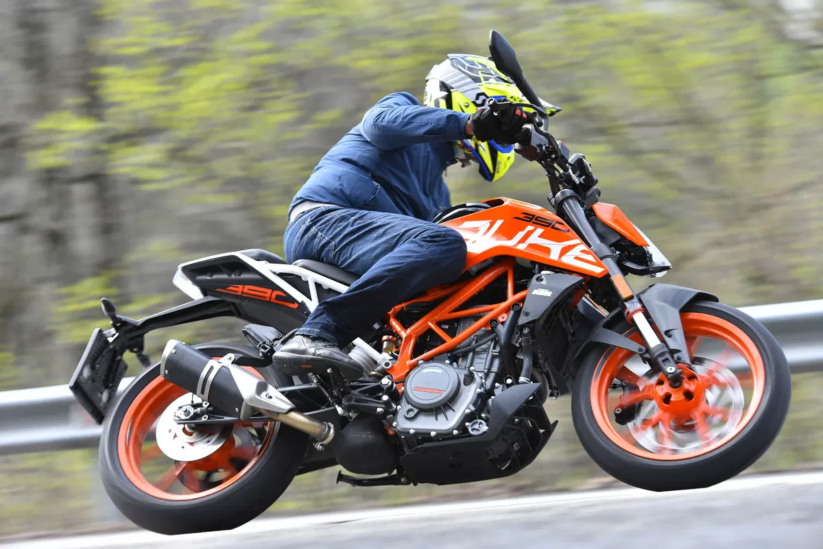 KTM 390 Duke 2017. La piccola bestia!  (6)