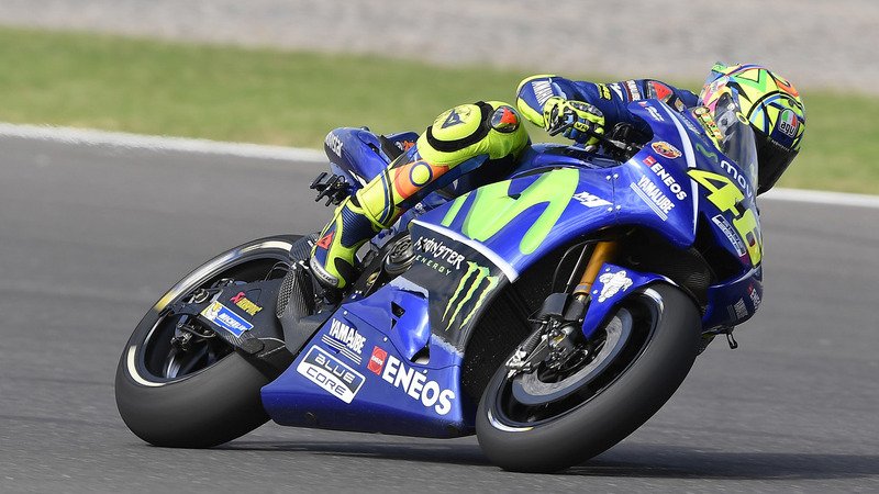 MotoGP 2017. Rossi: &quot;Fatico a fare i tempi del 2016&quot;