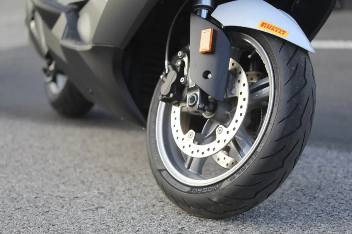 Pirelli Angel Scooter e Diablo Rosso Scooter (7)