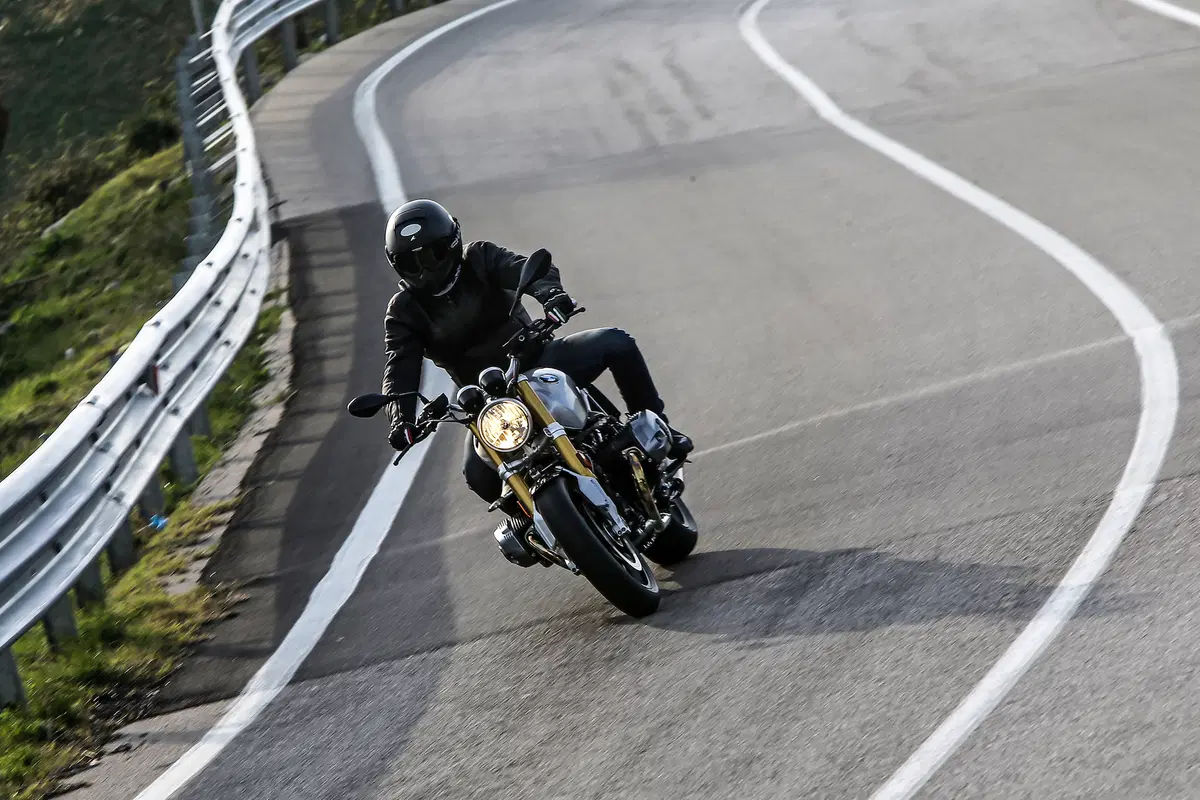BMW R nineT, Pure e Racer (2)