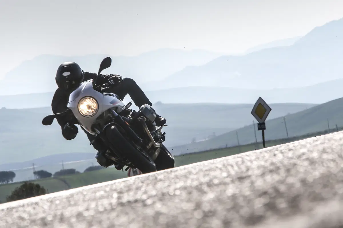 BMW R nineT, Pure e Racer (15)