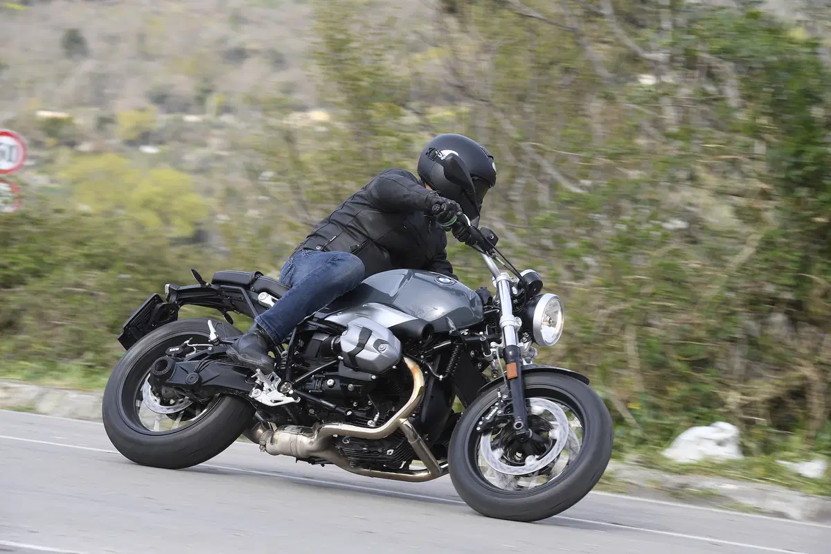 BMW R nineT, Pure e Racer (25)