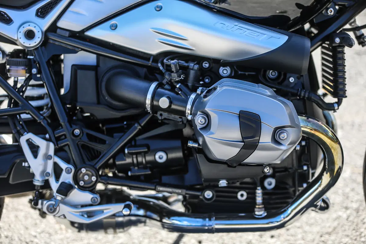 BMW R nineT, Pure e Racer (30)