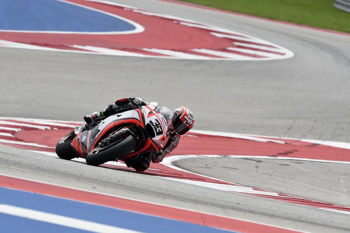 MotoGP 2015. Gli scatti più belli di metà stagione (3)