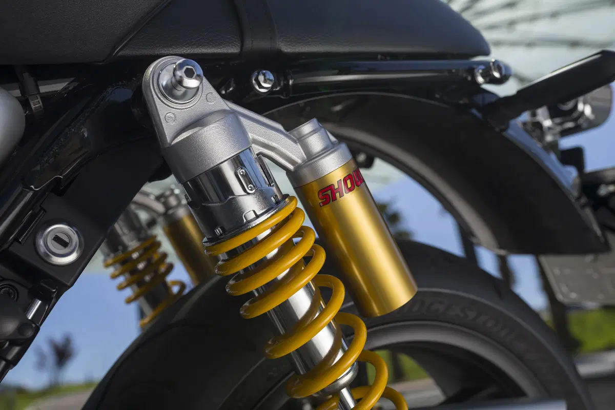 Honda CB1100RS  2017. La macchina del tempo (32)