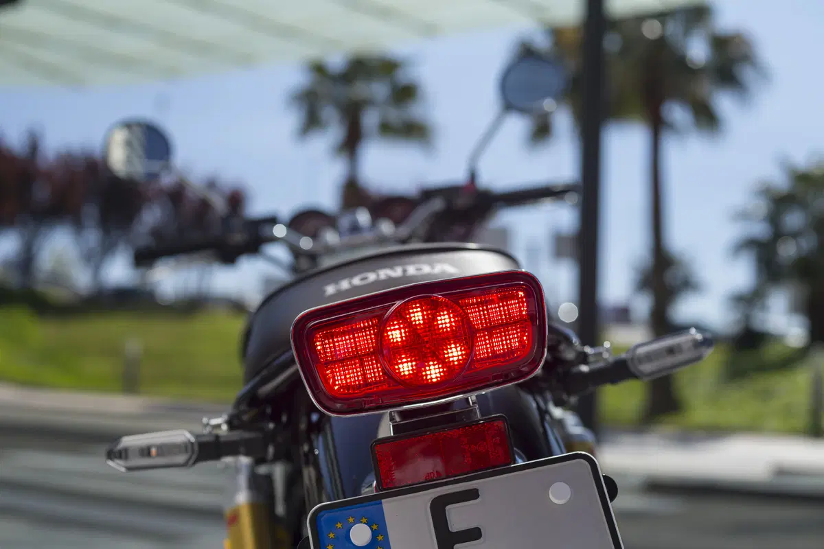 Honda CB1100RS  2017. La macchina del tempo (24)