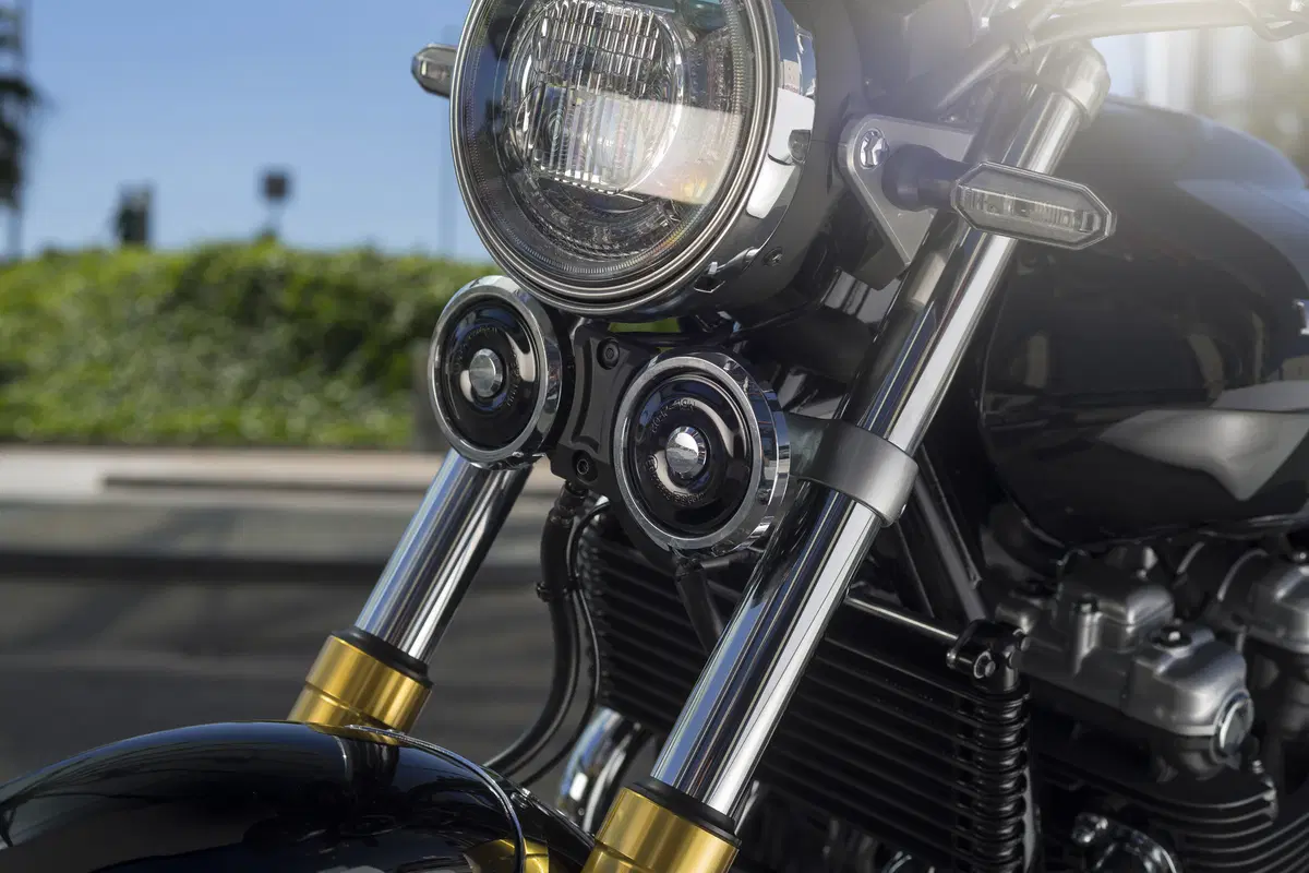 Honda CB1100RS  2017. La macchina del tempo (18)