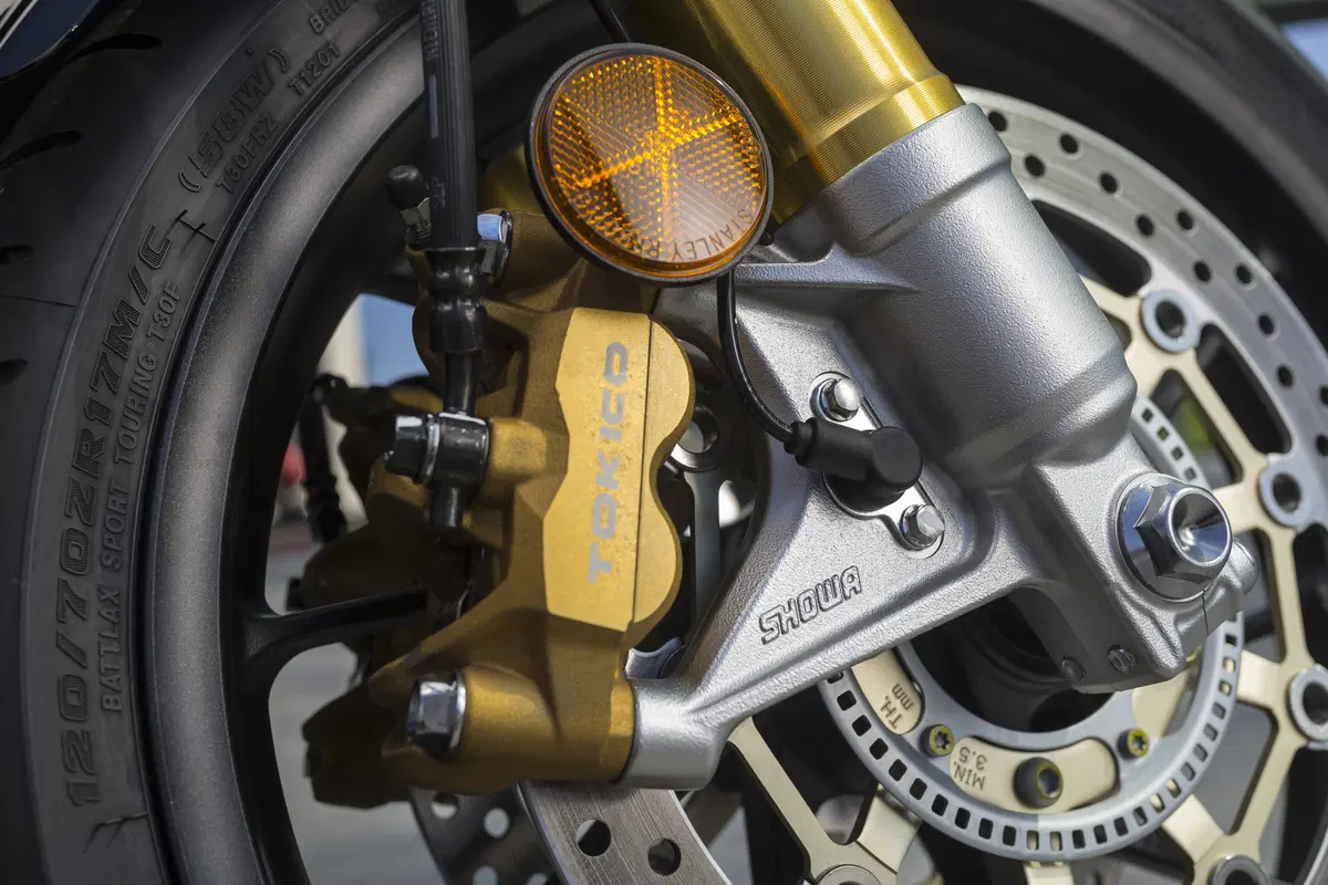 Honda CB1100RS  2017. La macchina del tempo (31)
