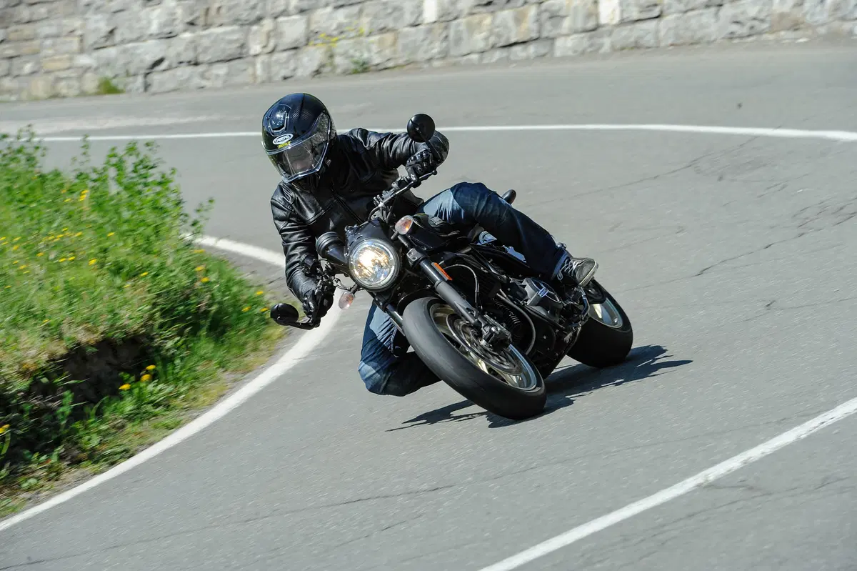 Ducati Scrambler Cafè Racer. Una classica, ma sportiva! (17)