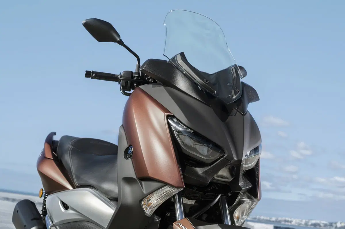 Yamaha XMAX 300 (19)