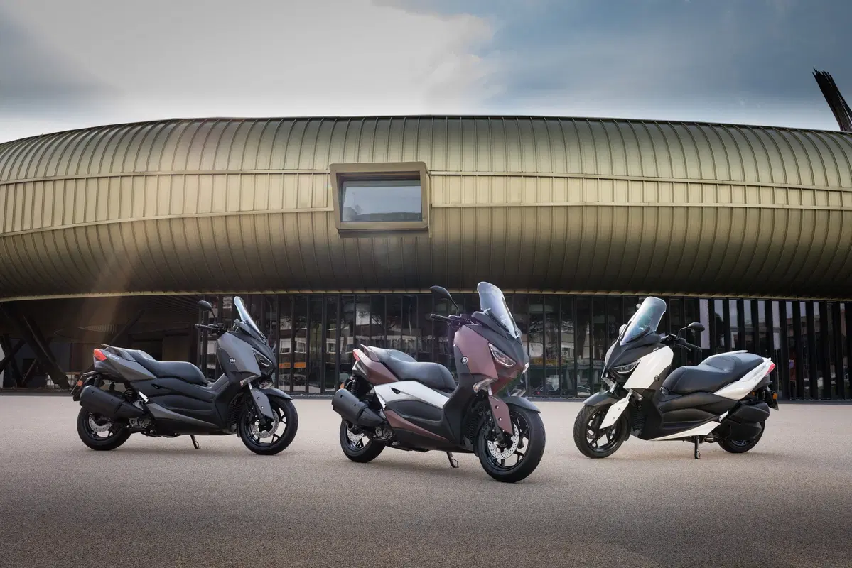 Yamaha XMAX 300 (15)