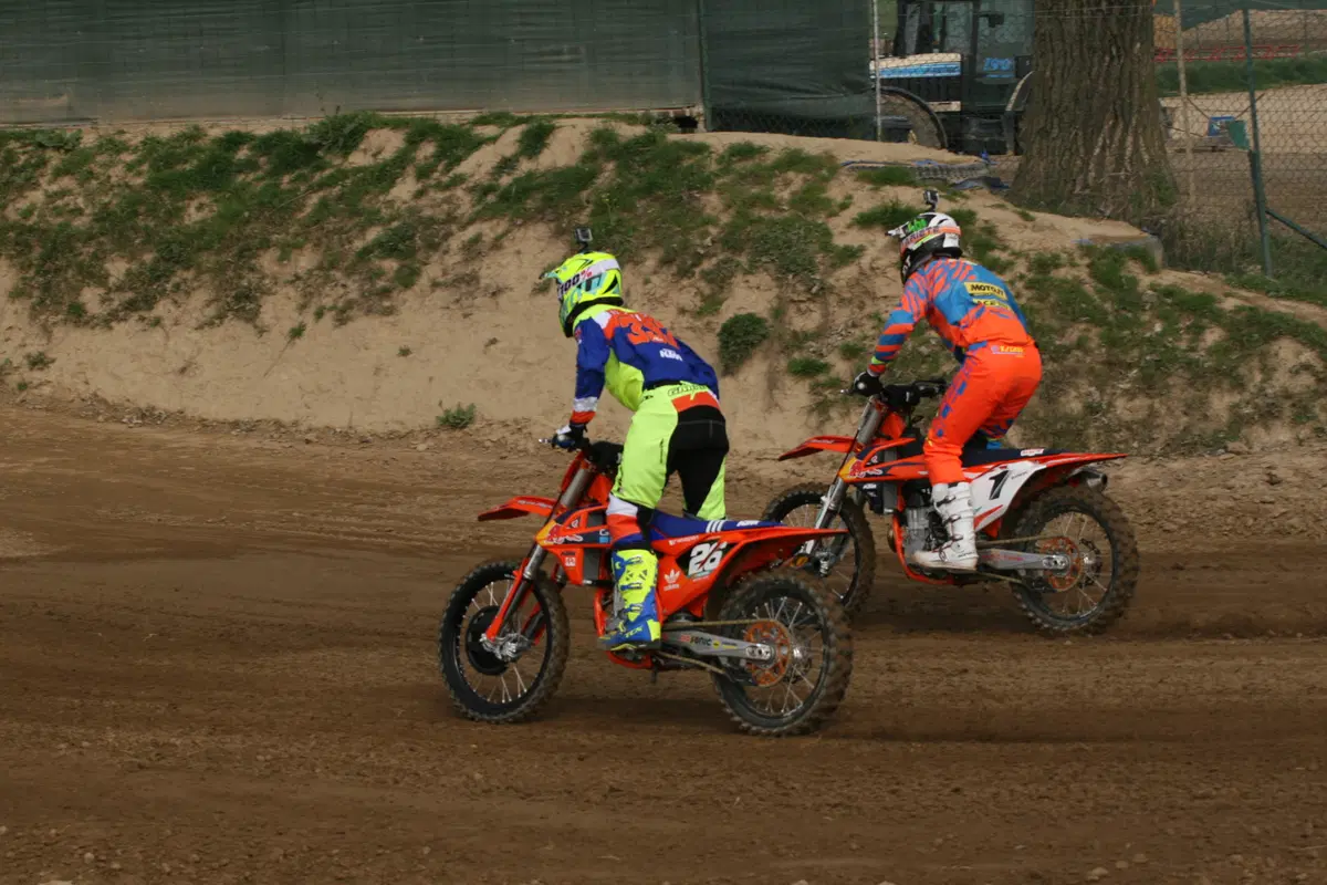KTM Factory Edition SX-F 250 e 450. Test: il supercross non ha segreti (13)