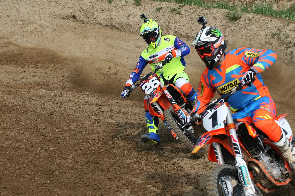 KTM Factory Edition SX-F 250 e 450. Test: il supercross non ha segreti (19)