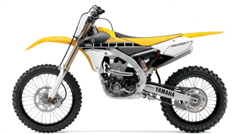 Yamaha YZ250F e 450 60th Anniversary Edition in gara