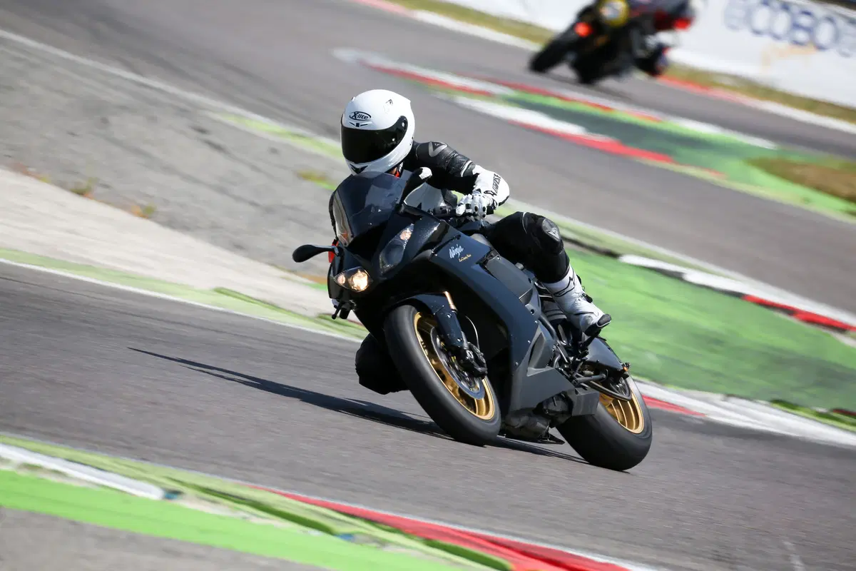 Riding School Luca Pedersoli: rimandati in pista (14)