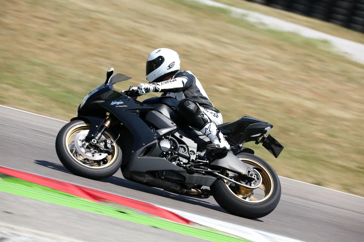 Riding School Luca Pedersoli: rimandati in pista (16)