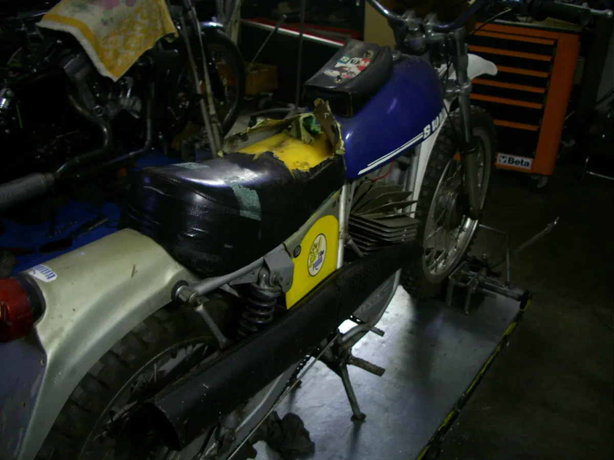 Restaurando, sesta puntata: SWM Six Days ES 125 (16)