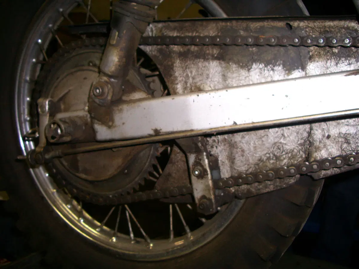 Restaurando, sesta puntata: SWM Six Days ES 125 (24)