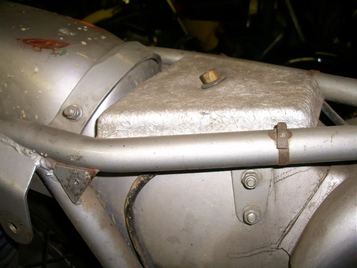 Restaurando, sesta puntata: SWM Six Days ES 125 (38)