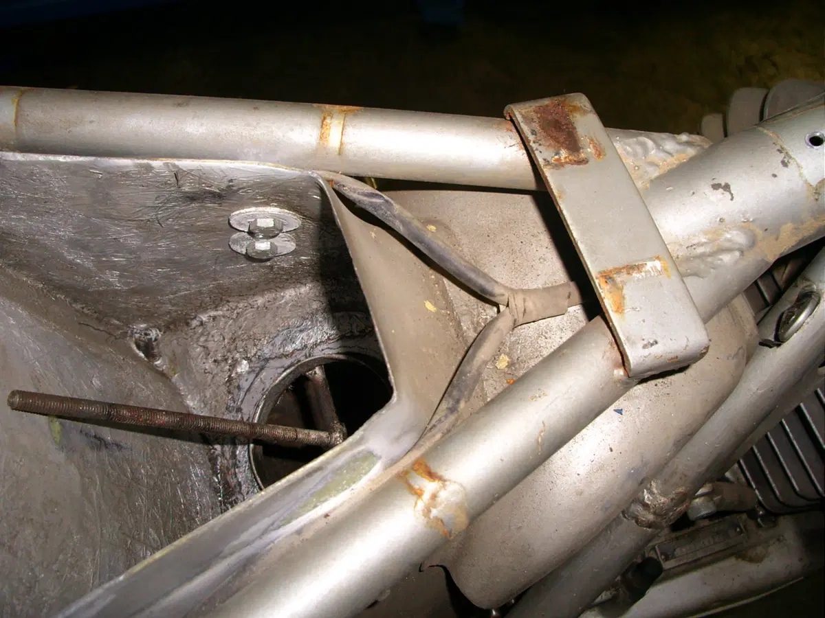 Restaurando, sesta puntata: SWM Six Days ES 125 (42)