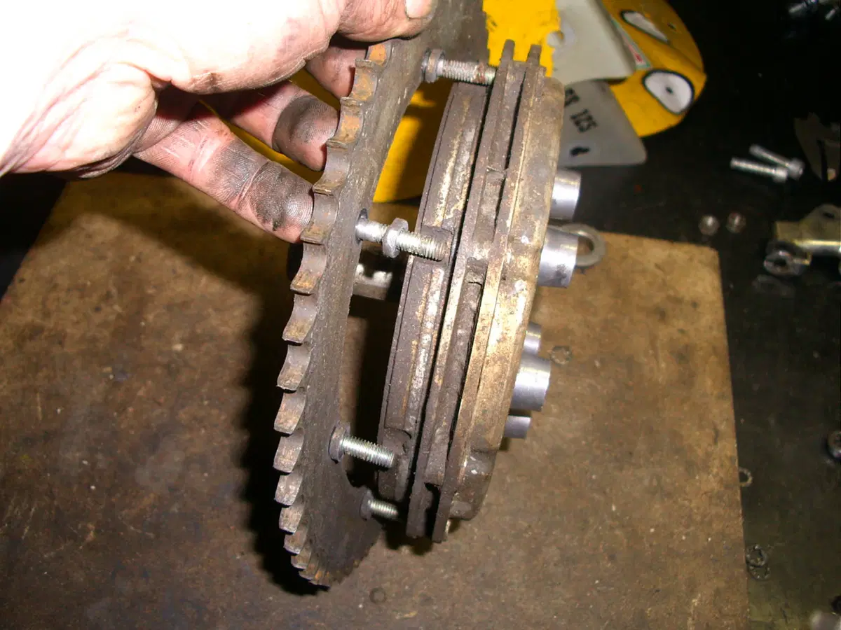 Restaurando, sesta puntata: SWM Six Days ES 125 (53)