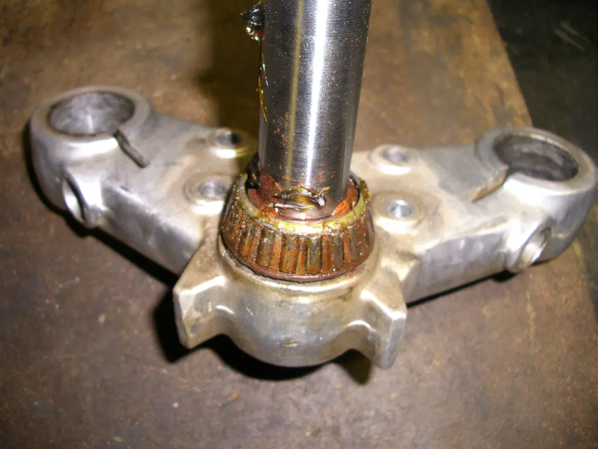 Restaurando, sesta puntata: SWM Six Days ES 125 (64)