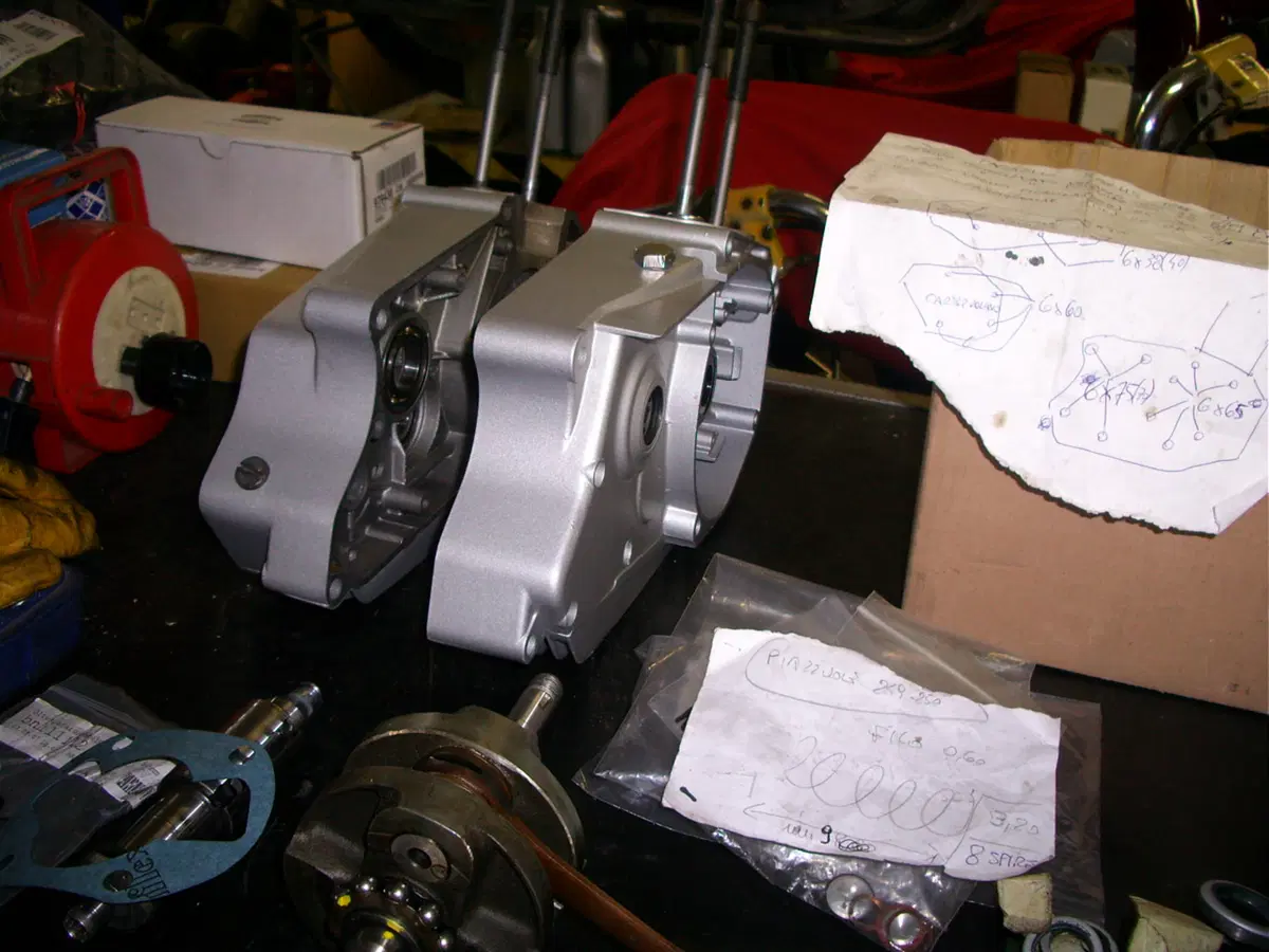 Restaurando, sesta puntata: SWM Six Days ES 125 (87)