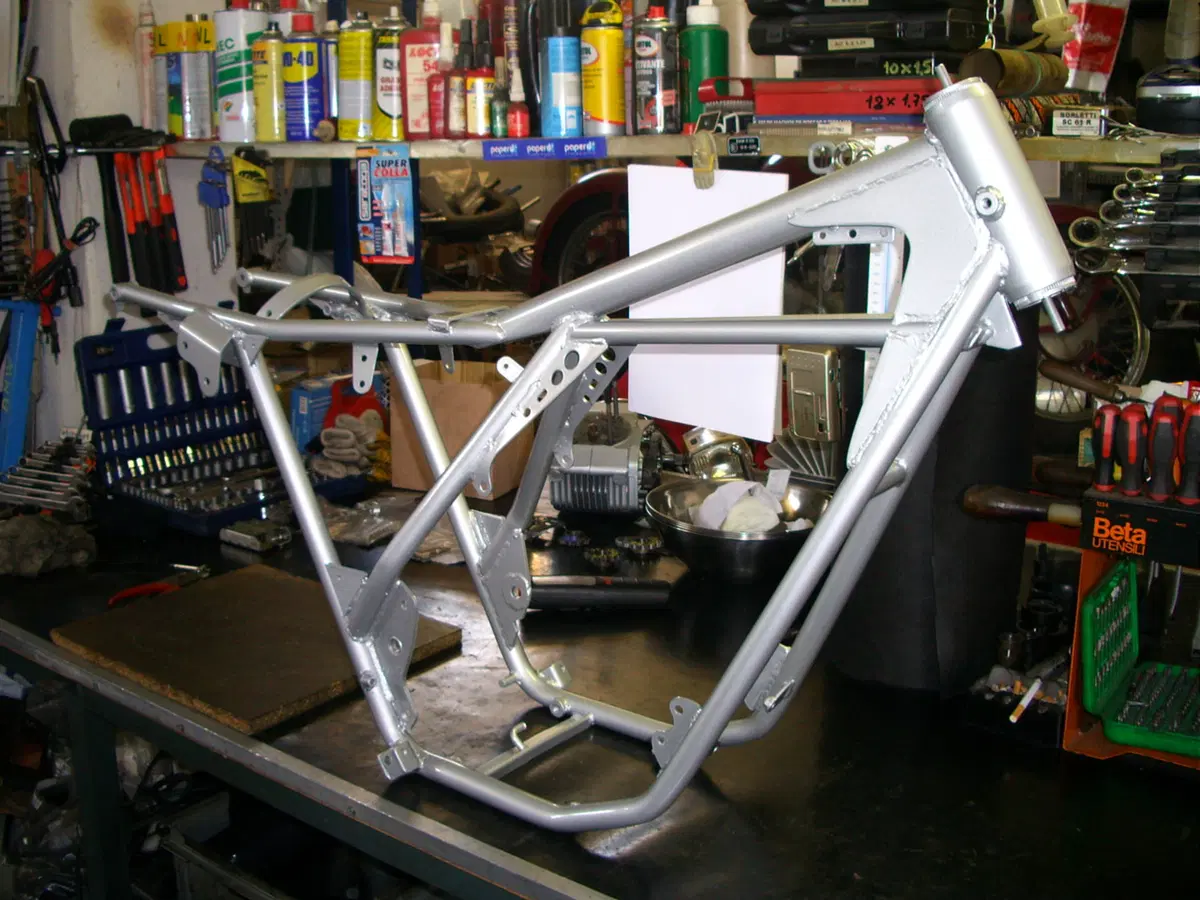 Restaurando, sesta puntata: SWM Six Days ES 125 (90)