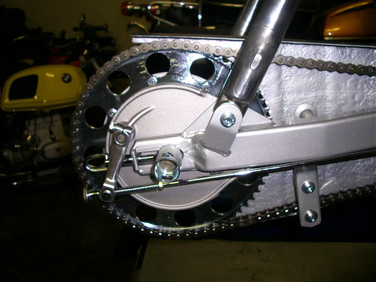 Restaurando, sesta puntata: SWM Six Days ES 125 (102)