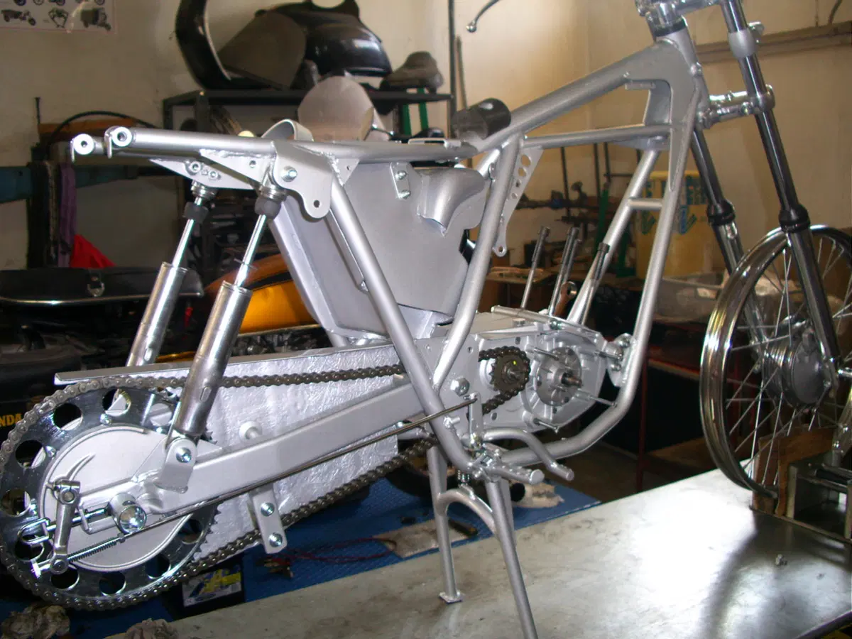 Restaurando, sesta puntata: SWM Six Days ES 125 (99)