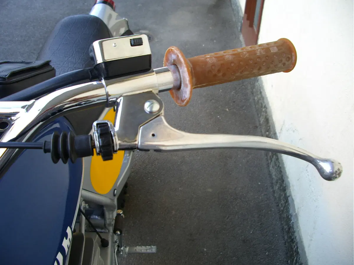 Restaurando, sesta puntata: SWM Six Days ES 125 (15)