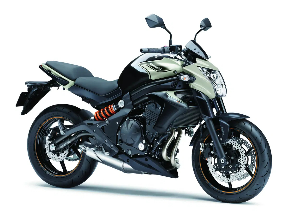 Kawasaki 2016: ER-6n, ER-6f, Versys 650 e Vulcan S,  colori e prezzi (4)