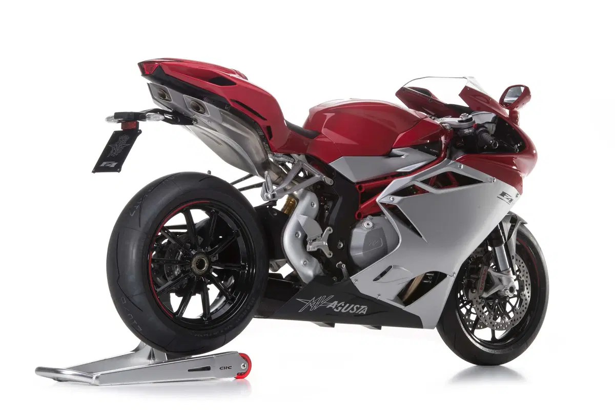 MV Agusta F4 e F4 RR 2015, scarico racing compreso