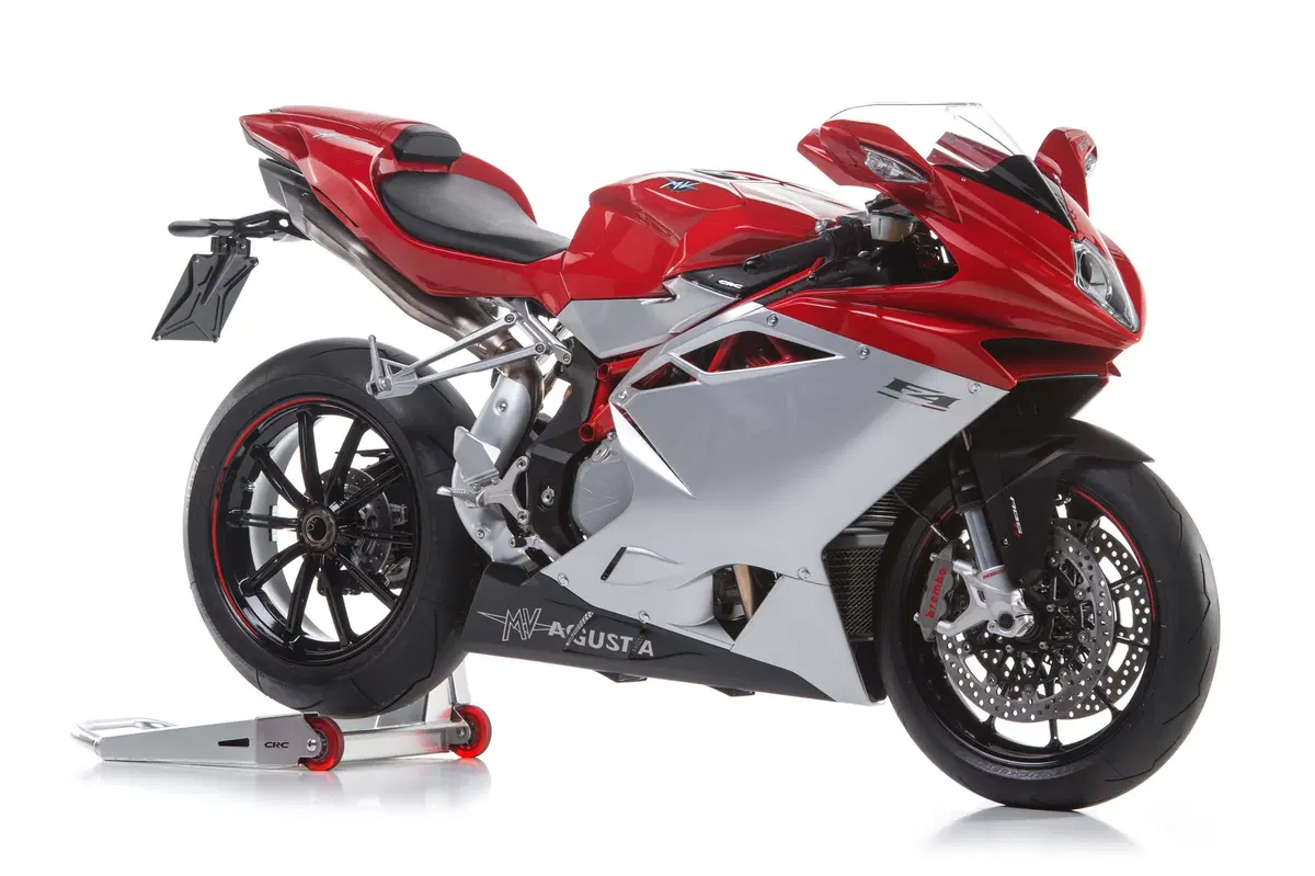 MV Agusta F4 e F4 RR 2015, scarico racing compreso (2)