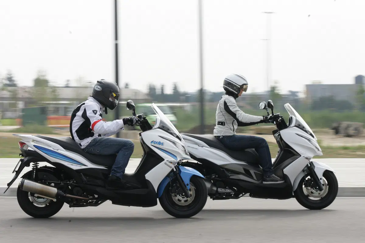 Kawasaki J300 by Polini vs J300 (2)