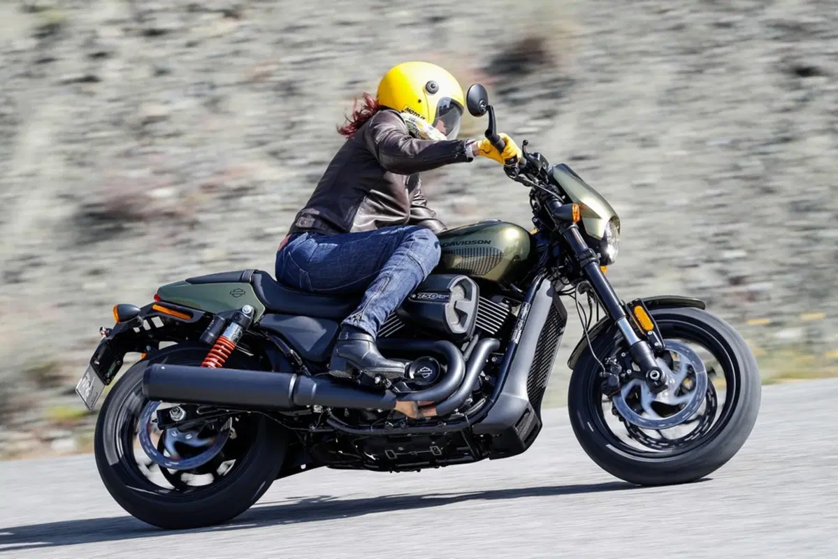 Harley-Davidson Street Rod 750